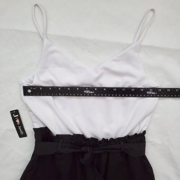 J for Justify Sleeveless Black & White Tie Waist Cargo Jumpsuit Size M - Picture 10 of 16